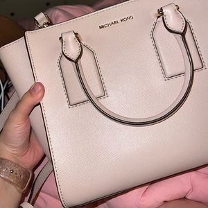 MICHAEL KORS SHELBY MEDIUM SATCHEL